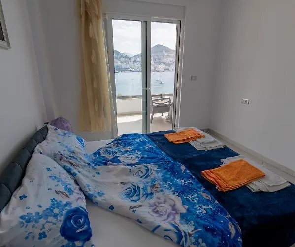 Sofi Apartment Sarandë